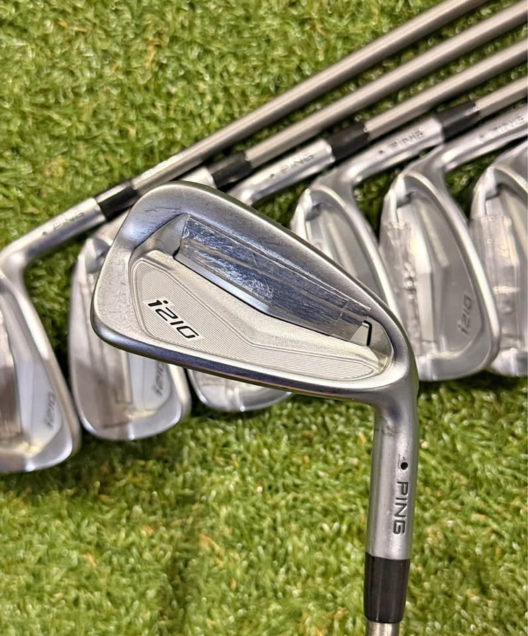 Ping i210 Black Dot 5-PW/UW Right Handed Stiff Flex