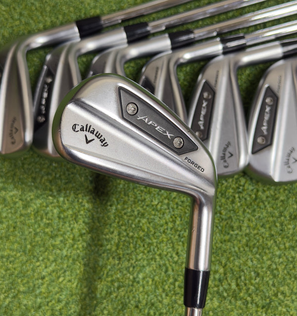 Callaway Apex Ai200
5-PW/ AW Right Handed Regular Flex