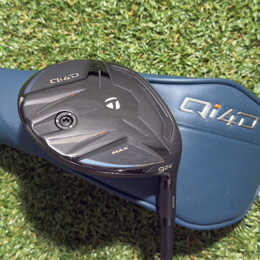 TaylorMade Qi4D Max 9 Wood Right Handed Regular Flex.