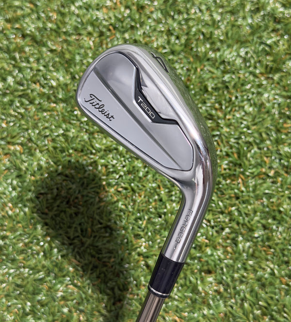 Titleist 2021 T200 Single 4 Iron Right Handed Stiff Flex